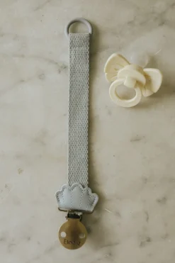 Binky Bow Napp Oat White