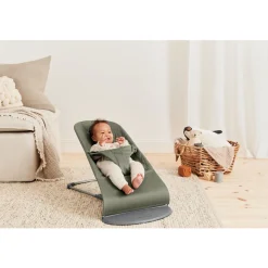 Bliss Woven Petal Quilt Babysitter Dark Green