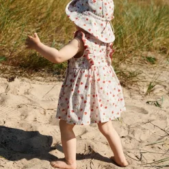 Chloe Solhatt Rose Strawberries