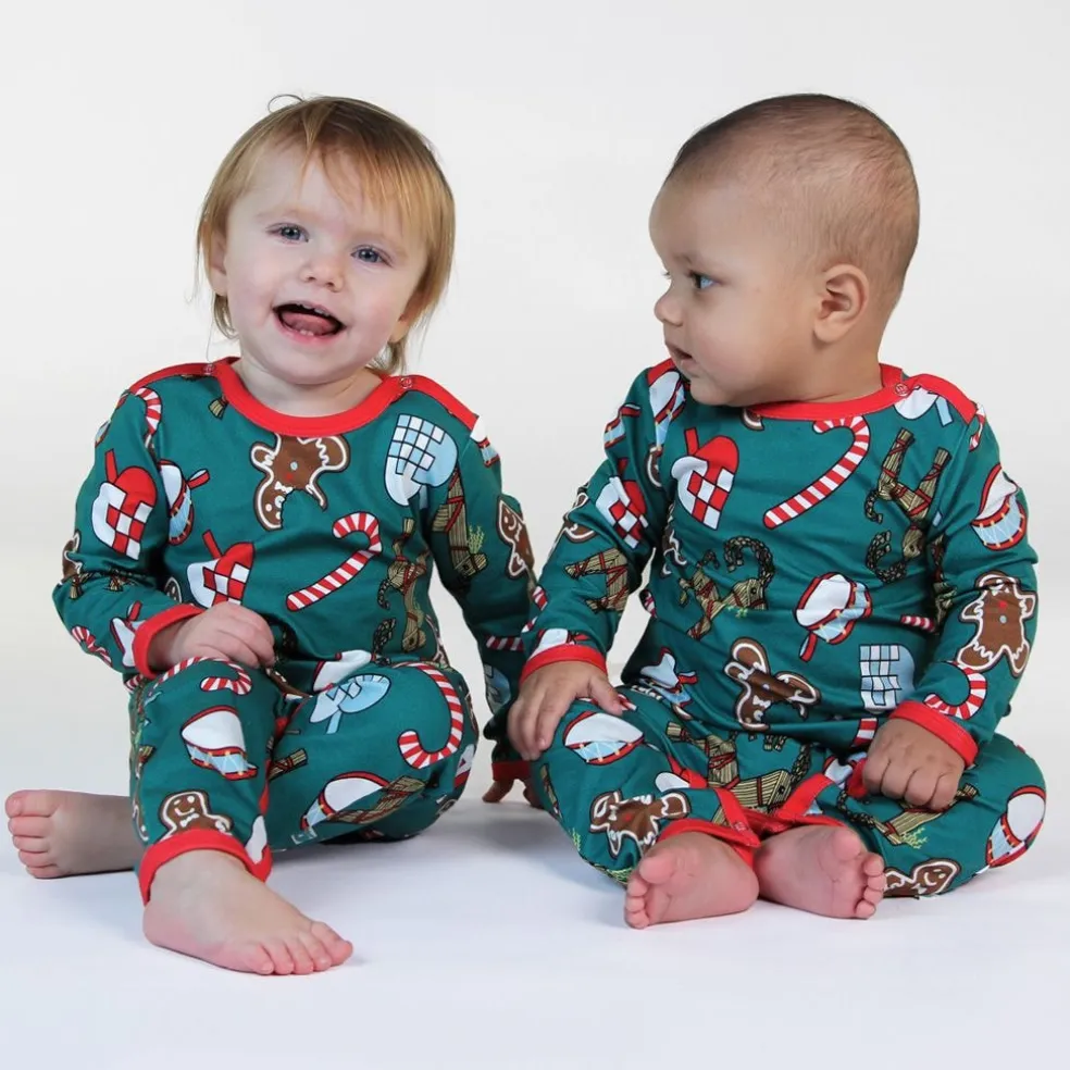 Onesie i Petroleum Green med juldekorationer