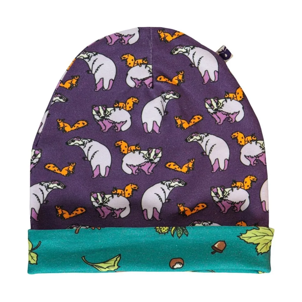 Reversible beanie with badger, fox and Fall leaves Loganberry