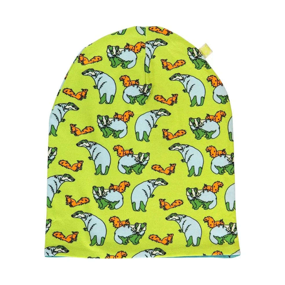 Reversible beanie with badger, fox and Fall leaves Pear Green