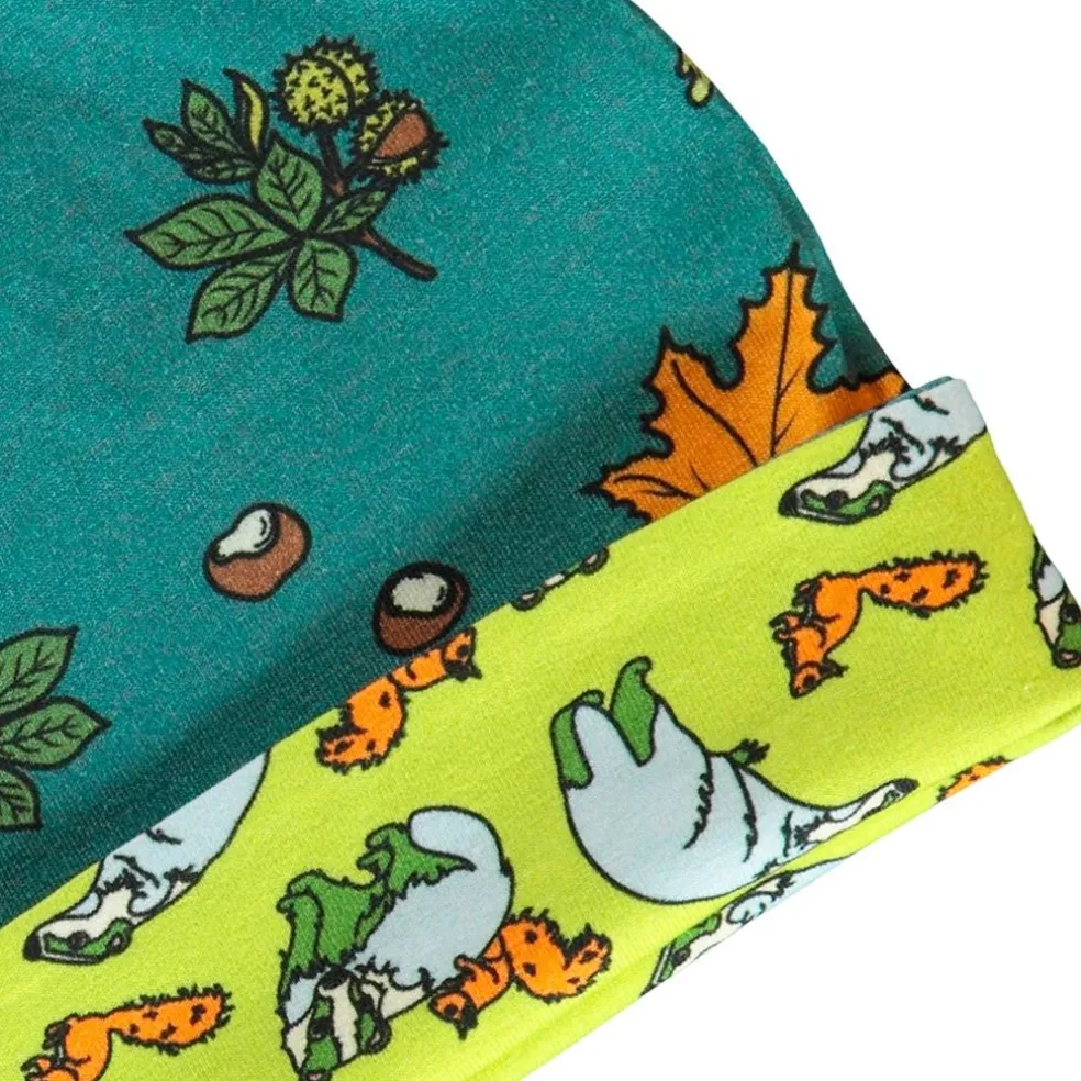 Reversible beanie with badger, fox and Fall leaves Pear Green