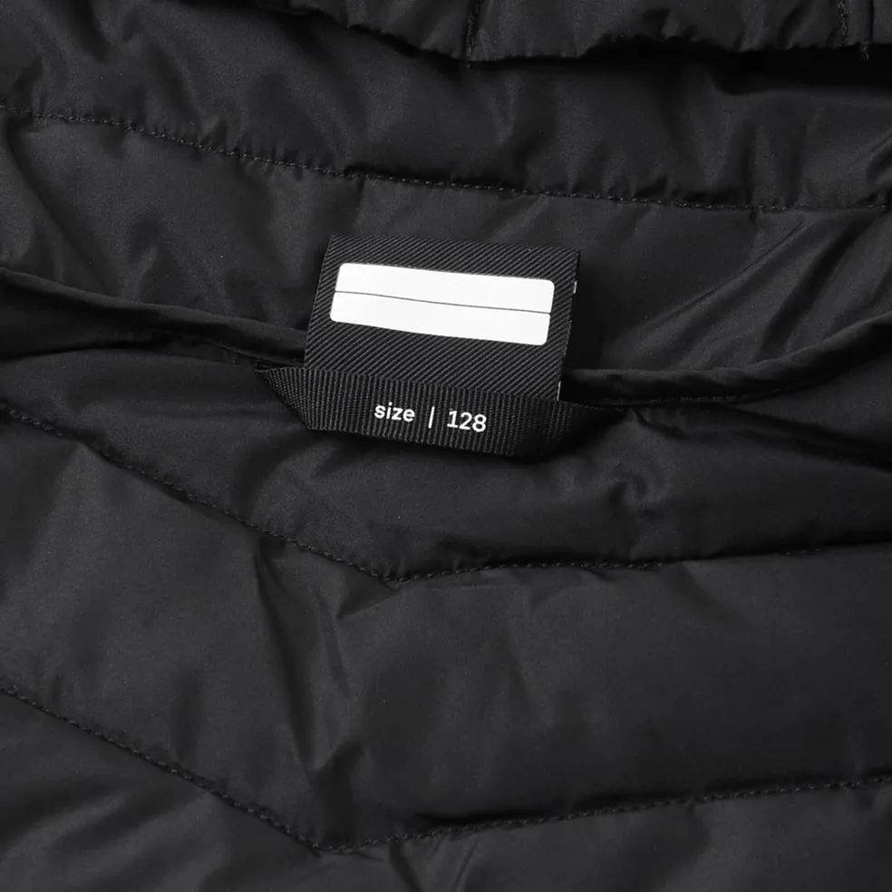 Uumaja Black
